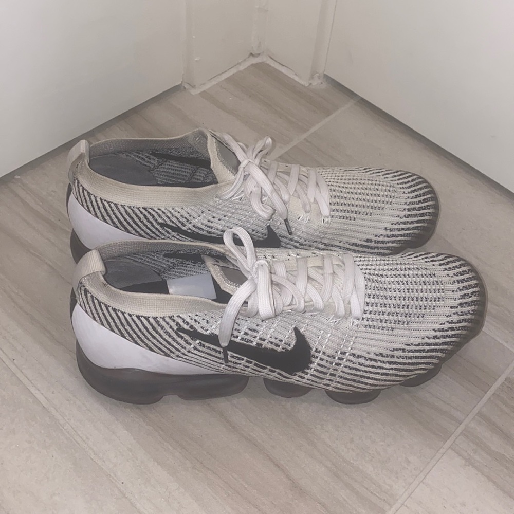 Nike Vapor Max Size 14 white
